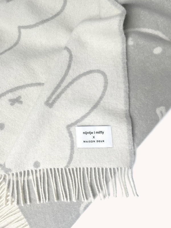 Maison Deux x Miffy Blanket MIFFY White Cloud 4.3 x 6.6 ft - VICI Brands